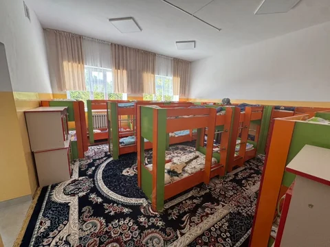 09b8e025-9011-4703-ad4e-8df34fbfa363.jpg