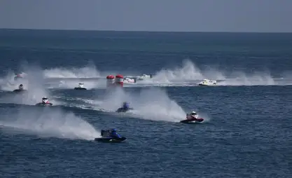 Экологи подтвердили чистоту воды на Иссык-Куле после F1H2O