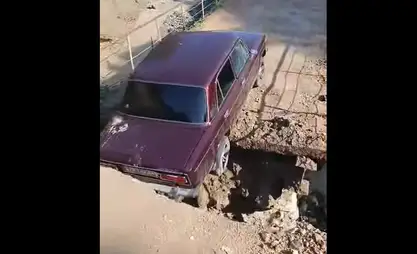 В Аксы сель смыл опору моста, дорога временно закрыта