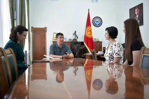 1780470037.jpg