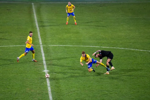 17872121966a86b1a4cd4e3_middle.jpeg