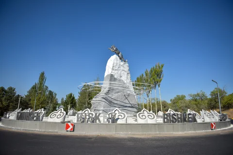 1787799788.jpg