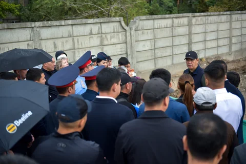 1790244402.jpg