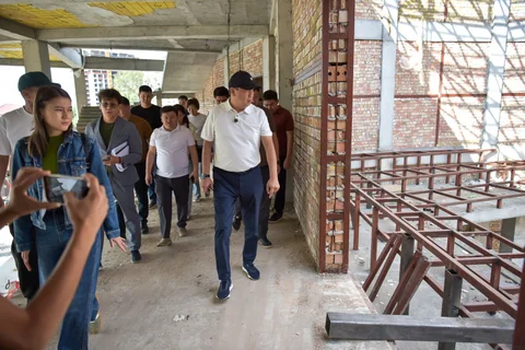 1790565673.jpg