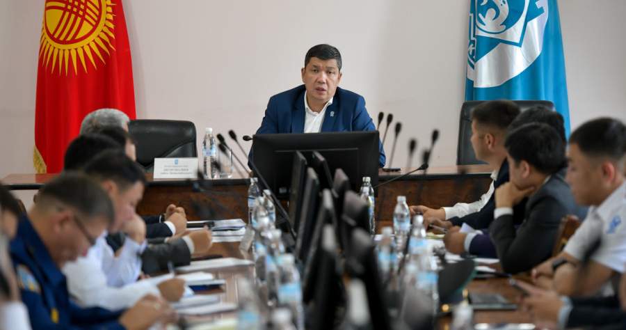 Мэр Бишкека поручил обеспечить топливные базы достаточным запасом угля