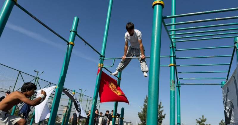 В Бишкеке прошел открытый чемпионат по Street Workout