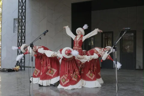 Фото: Кабар (рус.)