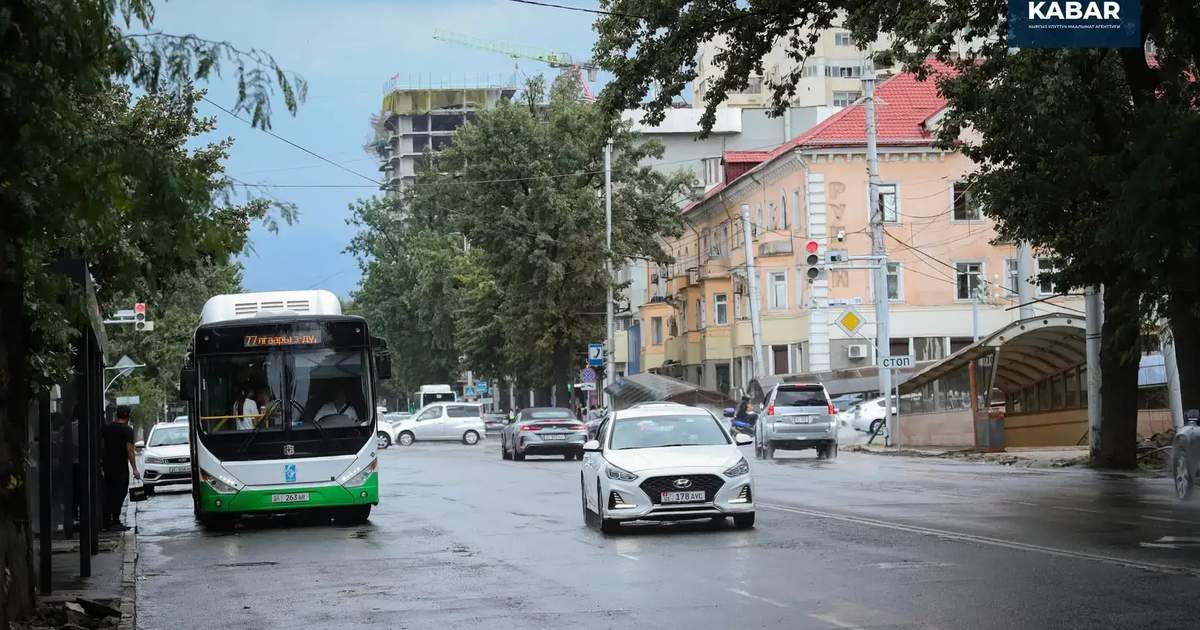 Пробки в Бишкеке. Ежедневно в город въезжает и выезжает до 200 тыс. автомобилей