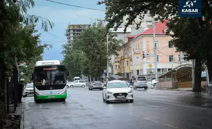 Пробки в Бишкеке. Ежедневно в город въезжает и выезжает до 200 тыс. автомобилей