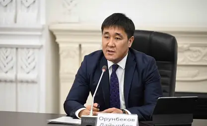 Орунбеков призвал госслужащих не реагировать на провокаторов