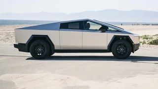 2024-tesla-cybertruck-03_large.jpg