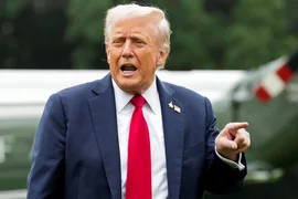 2025-09-30T152830Z_1521167252_RC2F2HASL0EI_RTRMADP_3_USA-TRUMP-pic_32ratio_900x600-900x600-33882.jpg