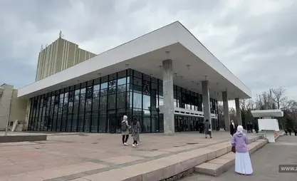 Кыргызский драмтеатр открыл 99-й сезон спектаклем «Төлгө»