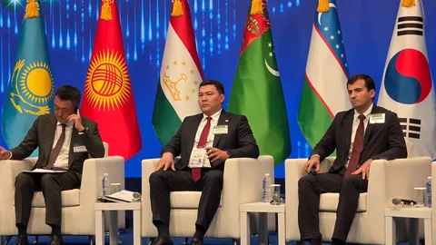 2abea5eb-b564-4ff0-b2d4-79a584190cf4.jpg