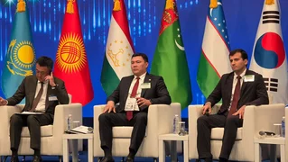 2abea5eb-b564-4ff0-b2d4-79a584190cf4.jpg