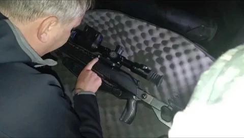 2bf3eb24-ead4-4b3a-a975-e41f8b7d443c.jpg