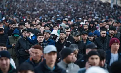 За рубежом находятся около 800 тысяч кыргызстанцев – Минтруда