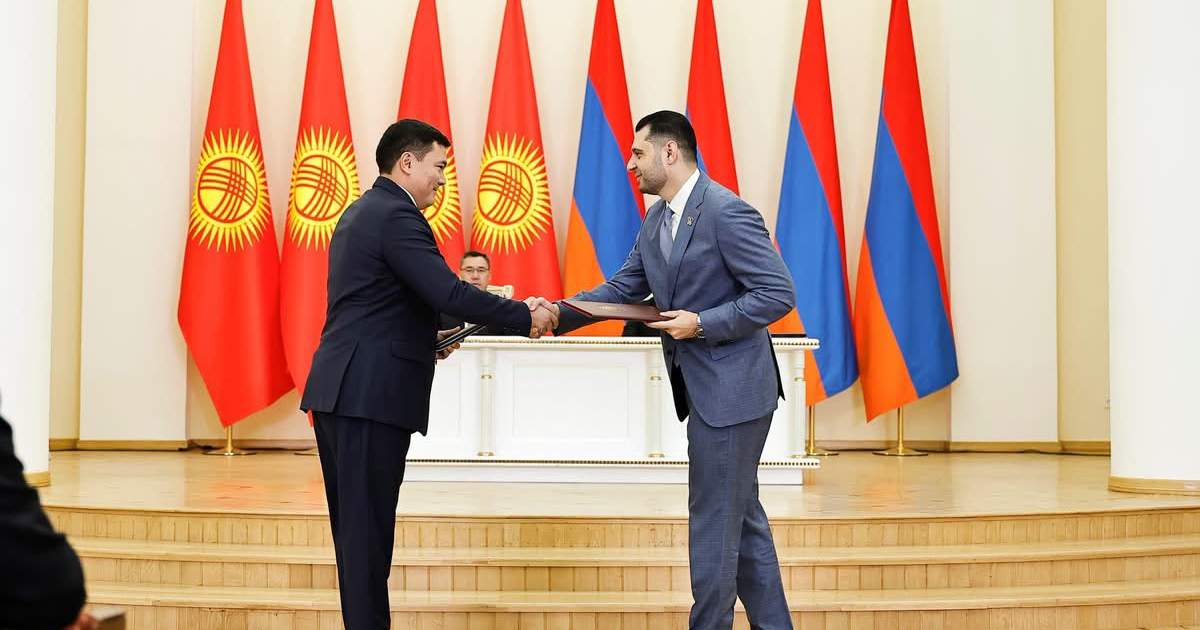 Кыргызстан и Армения будут сотрудничать в целях сохранения озер Иссык-Куль и Севан