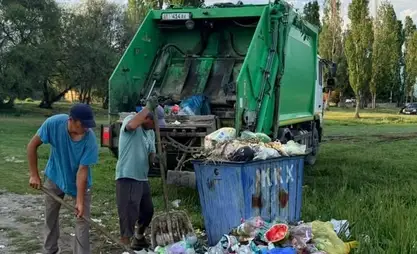МП "Келечек" оштрафовали за выброс мусора в пляжной зоне
