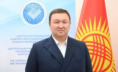 Депутат Мирлан Жээнчороев принес присягу в Жогорку Кенеше