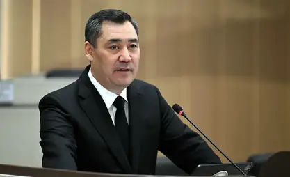 Садыр Жапаров подписал указ о развитии межрегиональной мобильности студентов