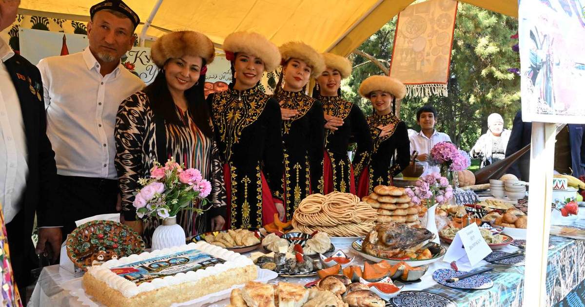 В Кыргызстане приготовили 120-метровый чучук к 100-летию Чуйской области