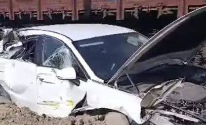Под Бишкеком произошло столкновение поезда с автомобилем