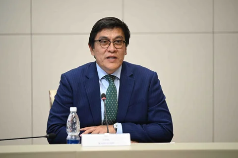 682c00ba21d36.jpg