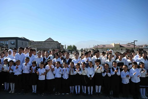 68b52eab22de1-thumb.jpg