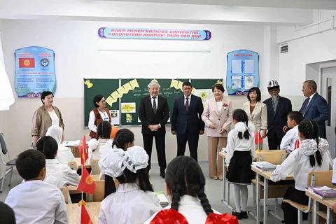 68b52eac682ab-thumb.jpg