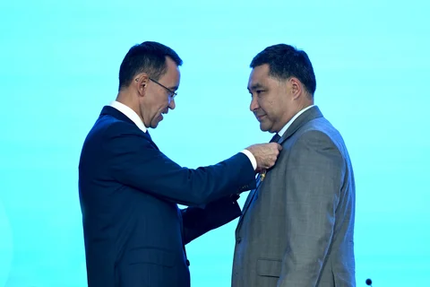 68d27cc7582de-thumb.jpg