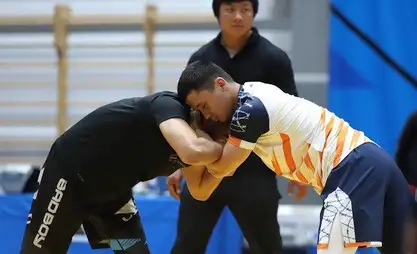 В Бишкеке стартовал чемпионат КР по грэпплингу ADCC