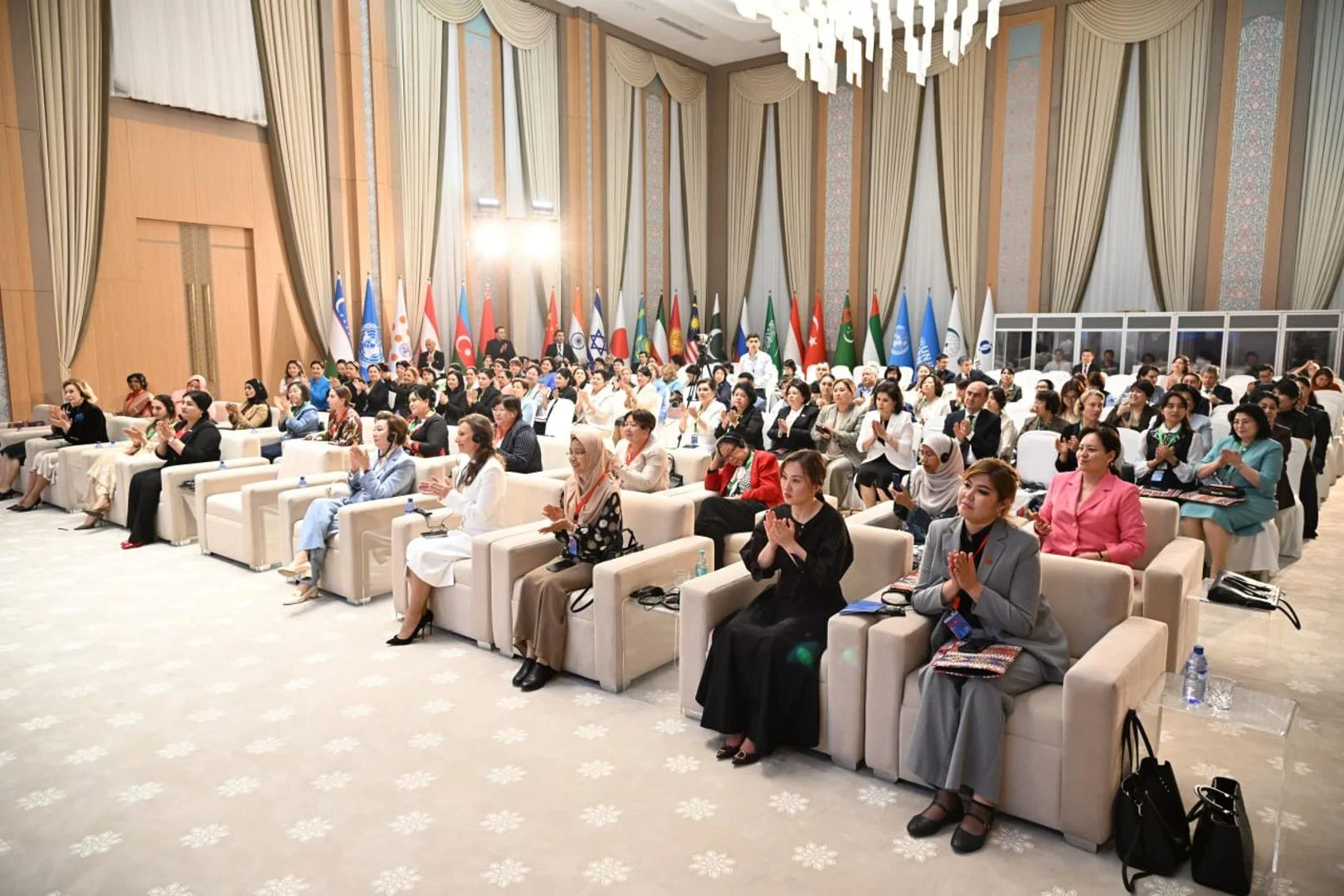 {{ item.title }}