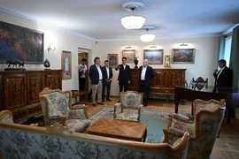 6a8437a47eaa6.jpg