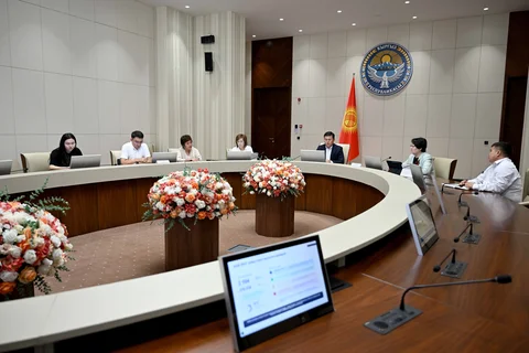 6a86eaef99fe8.jpg