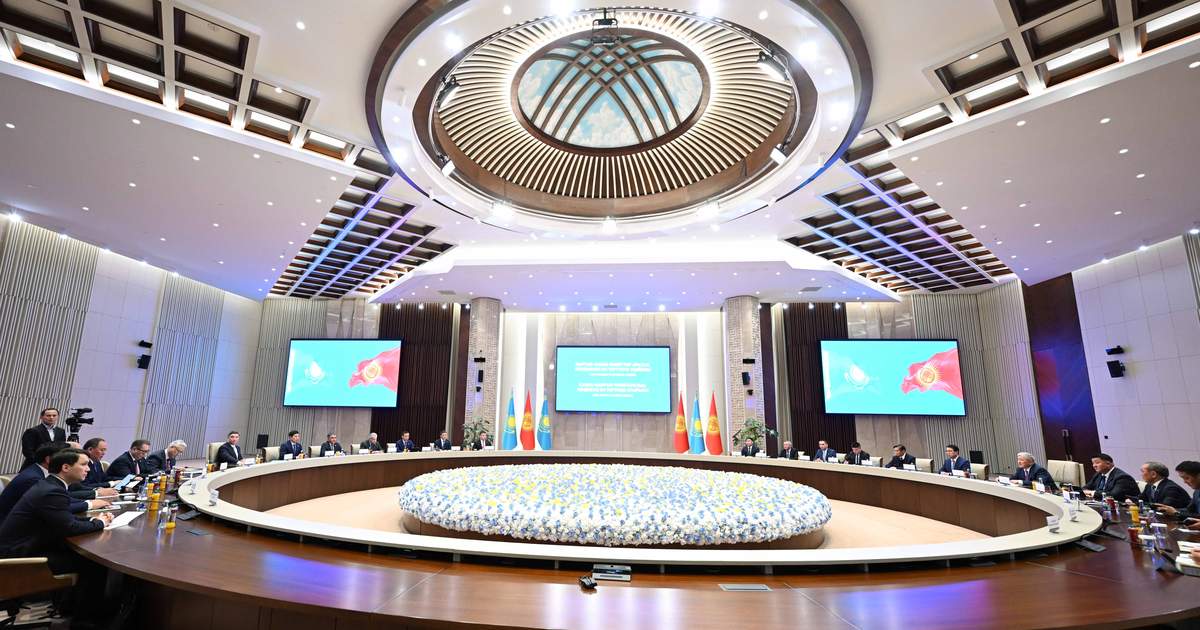 Касымалиев и Бектенов провели заседание межправсовета в расширенном формате
