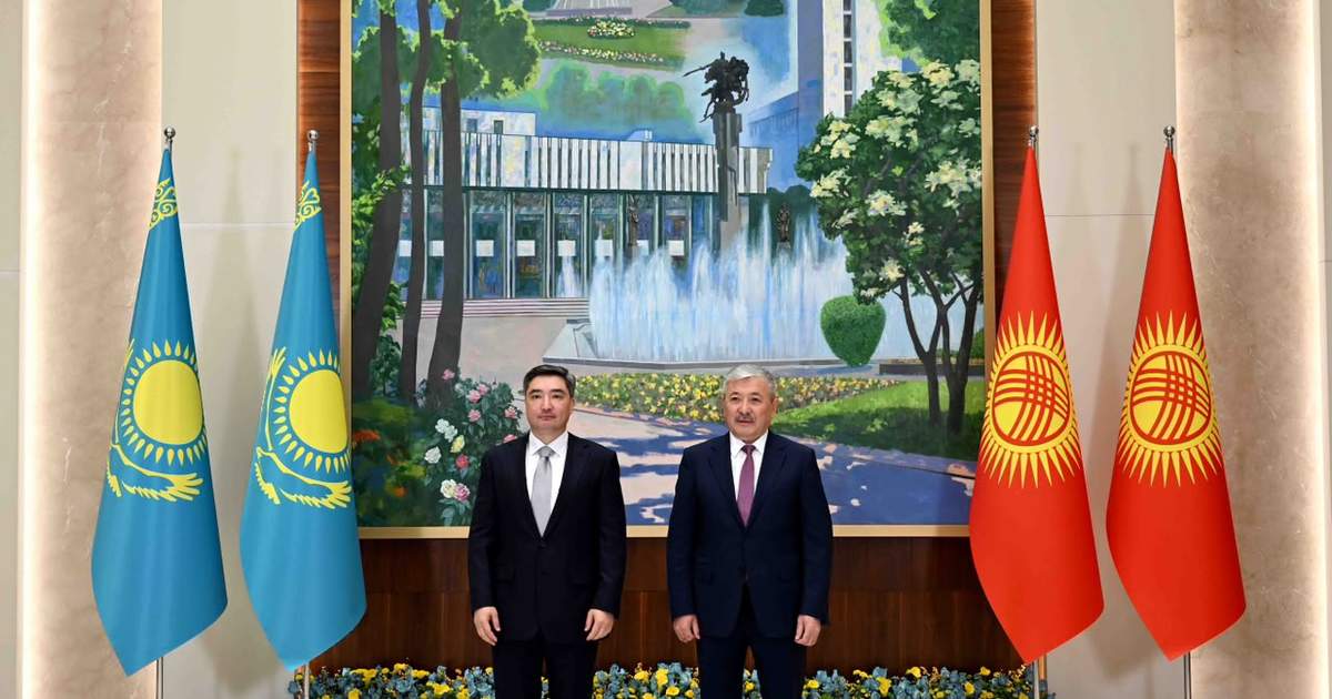 Касымалиева и премьер-министра Казахстана провели встречу в узком составе
