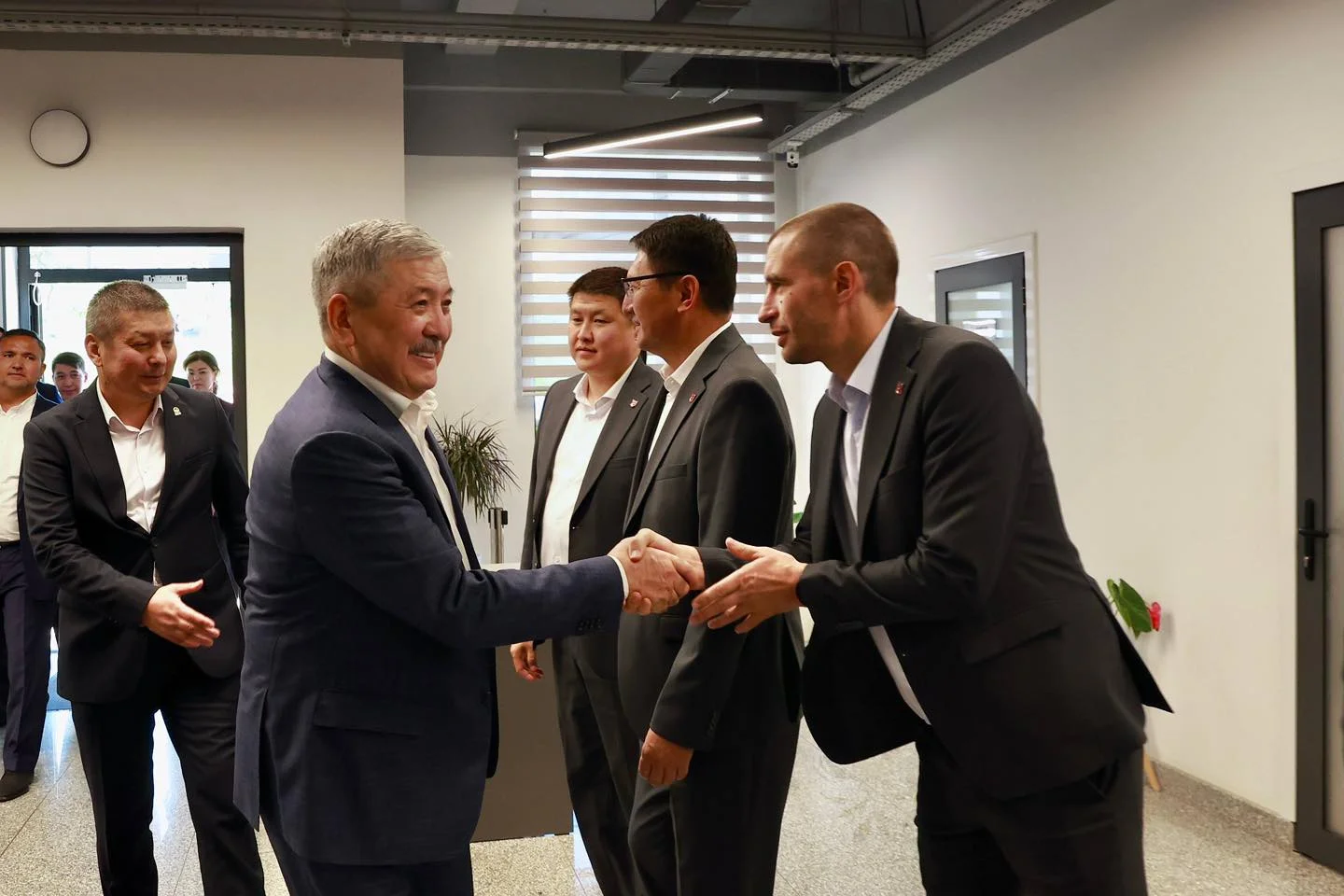 {{ item.title }}