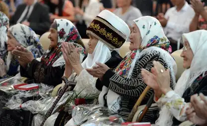 ЖК утвердил льготы в образовании для детей матерей-героинь "Баатыр эне"