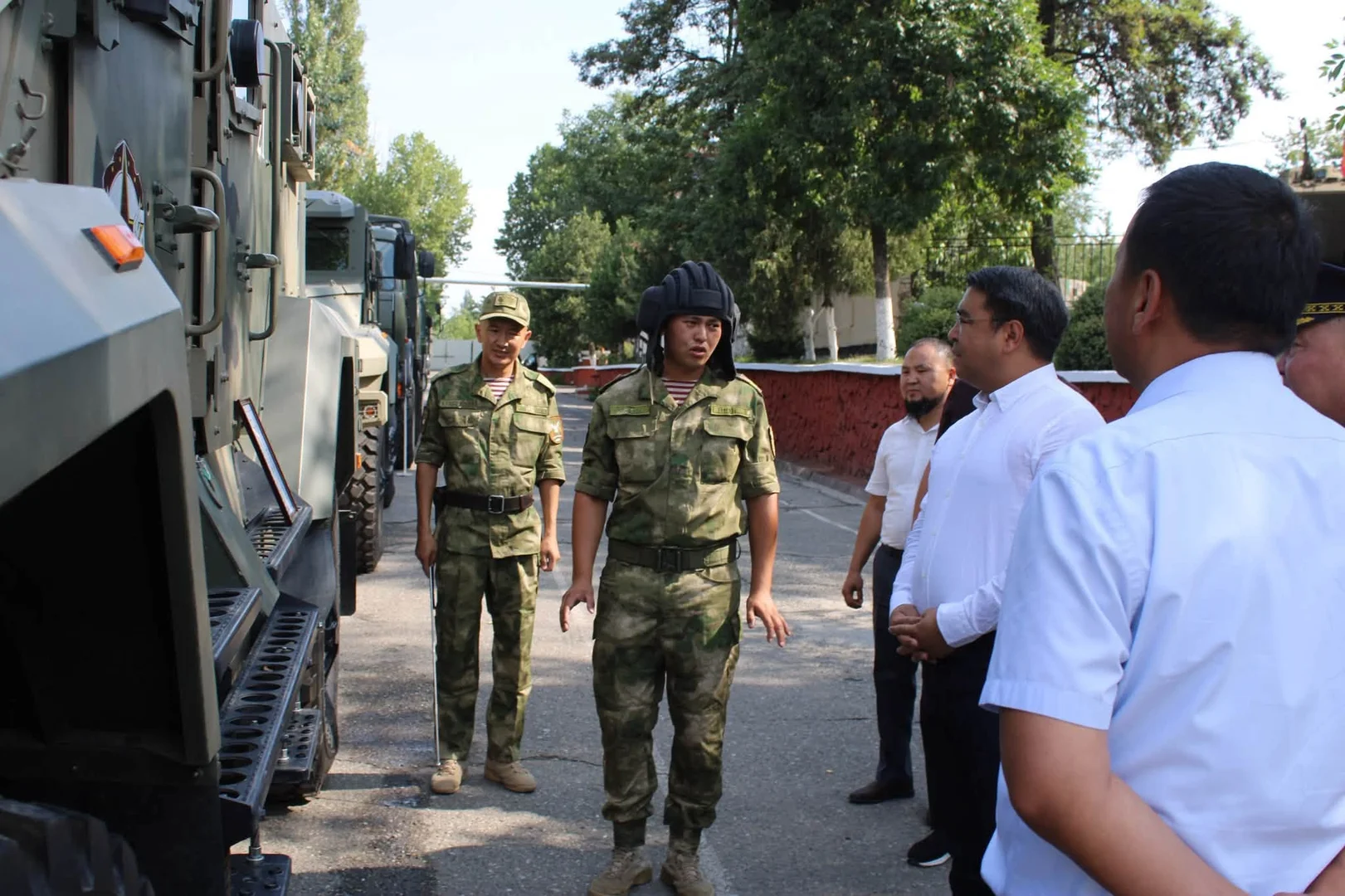 {{item.title }}