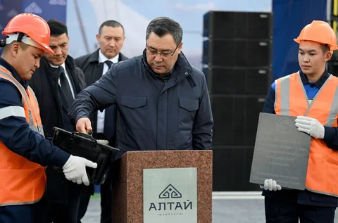 7845ccc3-4e02-48c9-ab0b-31482640367f.jpg