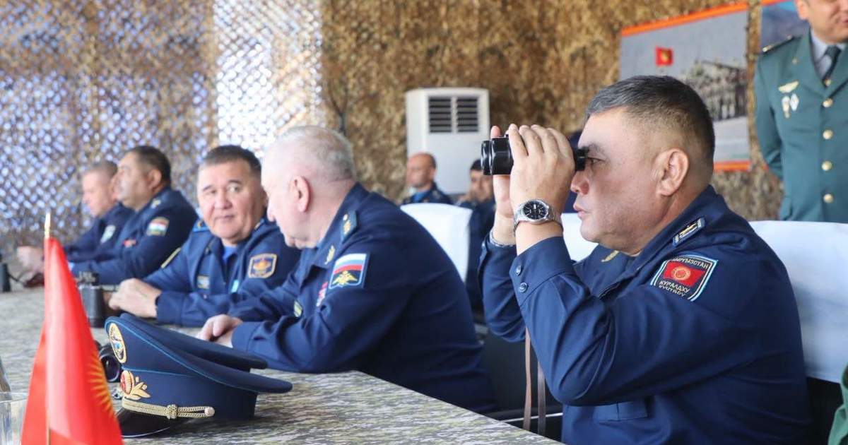 В Балыкчы завершилась штабная тренировка дежурных сил ПВО Кыргызстана и РФ