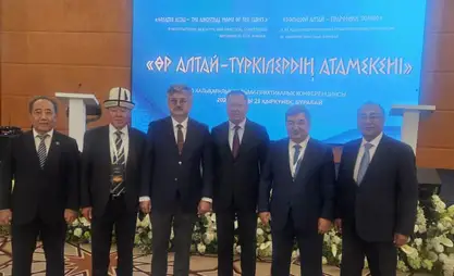 Арслан Койчиев предложил установить памятник Манасу на Алтае