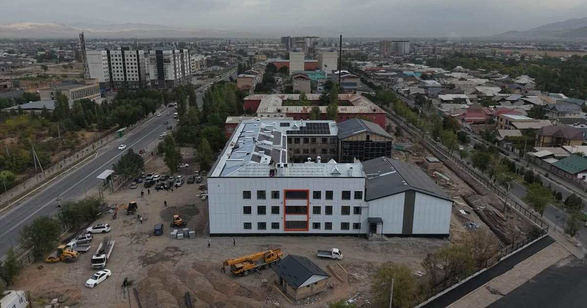 В Манасе завершается строительство нового корпуса школы №13