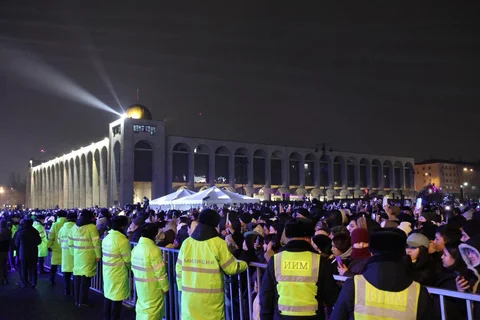 8bea1047-1ba8-40d2-aff6-12f199f55461.jpg