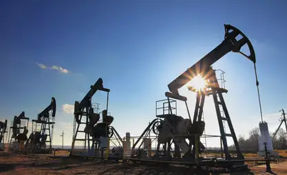 Цена на нефть увеличилась до 104 долларов за баррель