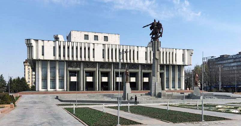 В Бишкеке состоится открытие 90-го концертного сезона филармонии имени Т. Сатылганова