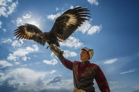 Eagle-Hunters-Kyrgyzstan-12.jpg