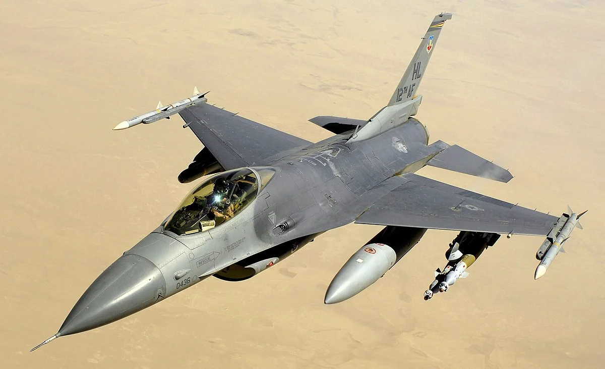 F-16_June_2008.jpg