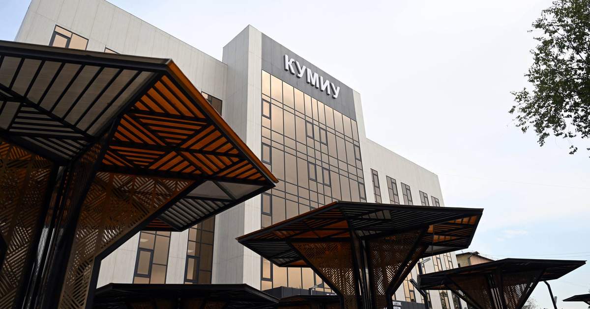 Президент открыл новый корпус Кыргызского национального университета культуры и искусств